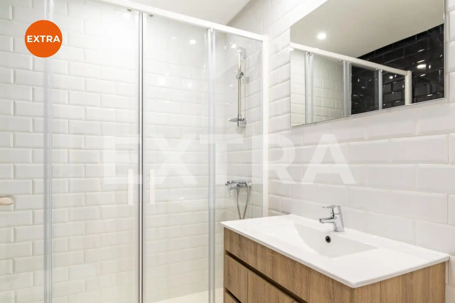Badezimmer von Wohnung zur Miete in Madrid mit Klimaanlage, Heizung und Gemeinschaftspool