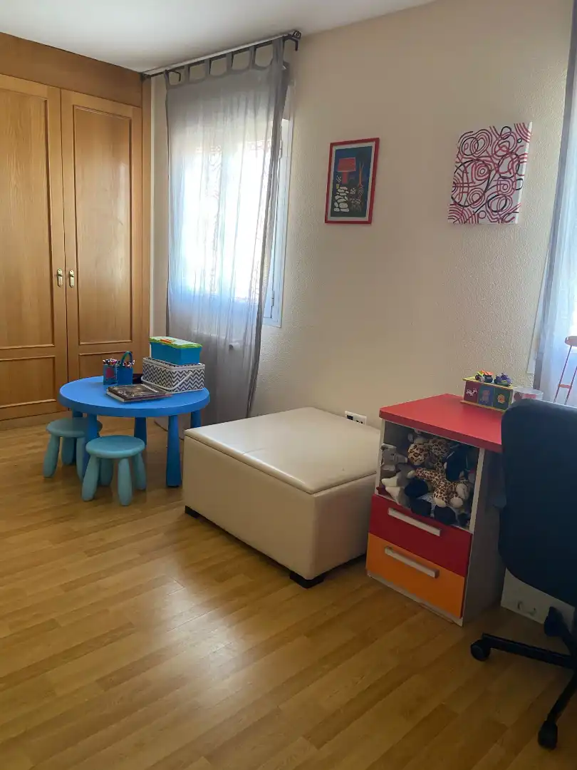 Habitación de Casa adosada en venta en Méntrida con Aire acondicionado, Calefacción y Jardín privado