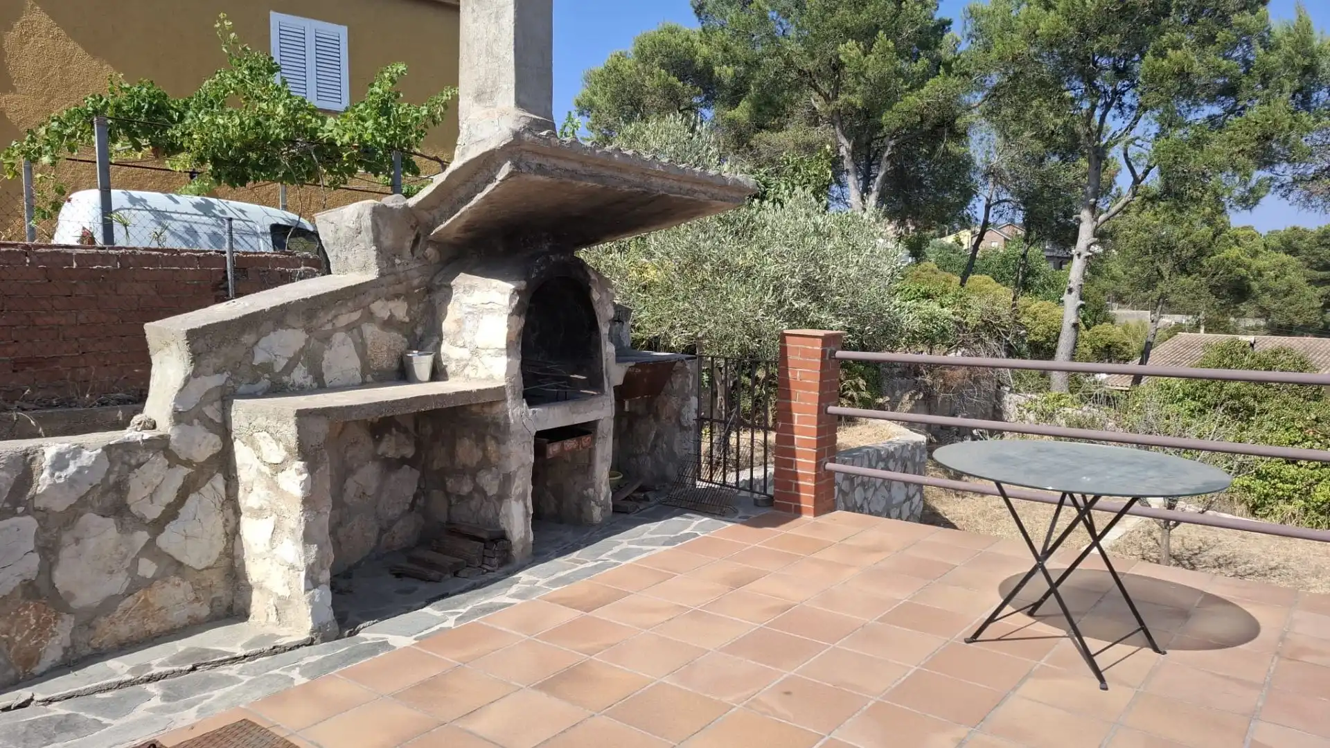 Terrassa de Casa o xalet en venda en Vallirana amb Calefacció