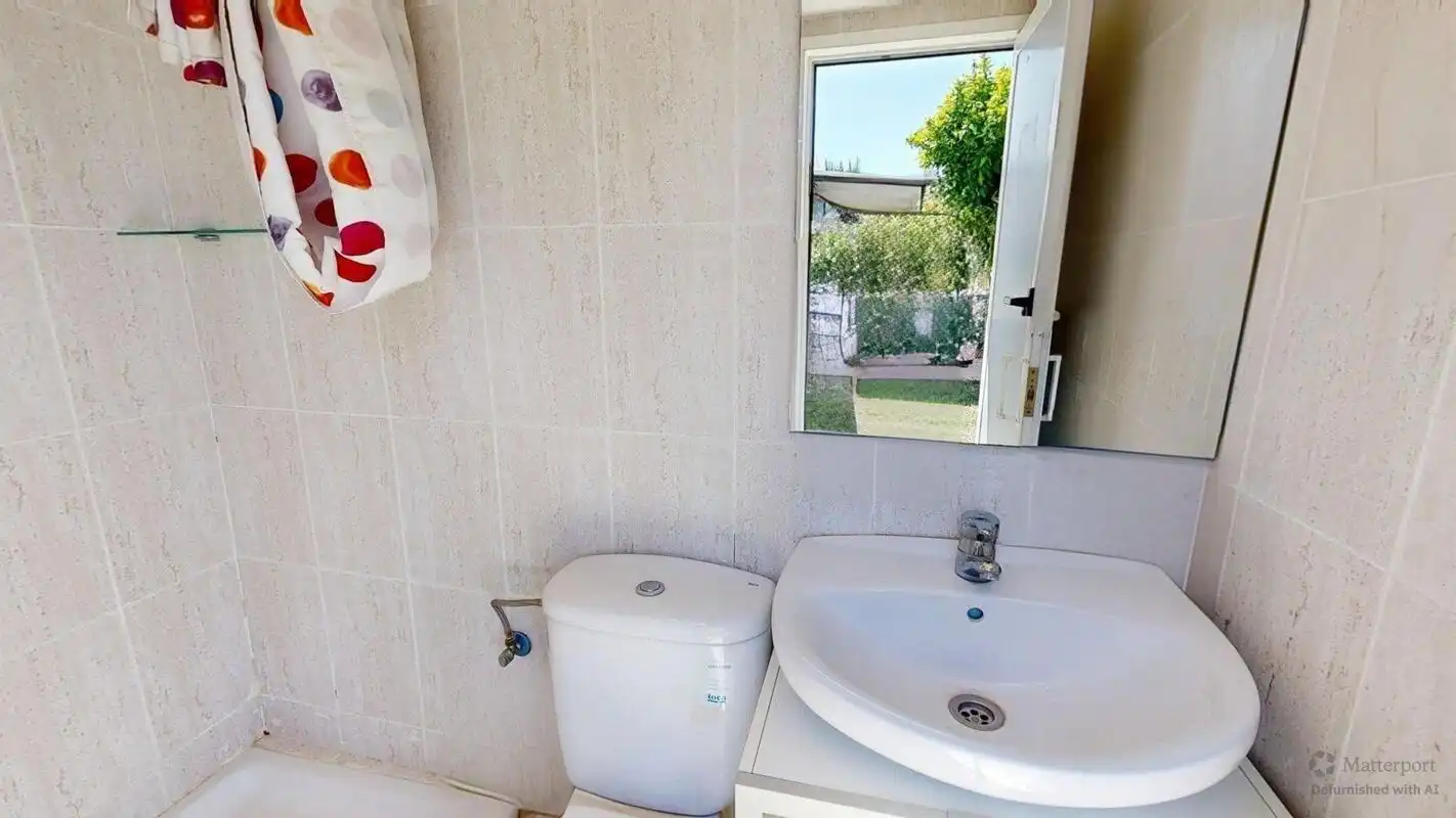 Bany de Casa o xalet en venda en Cuarte de Huerva amb Aire condicionat, Jardí privat i Terrassa