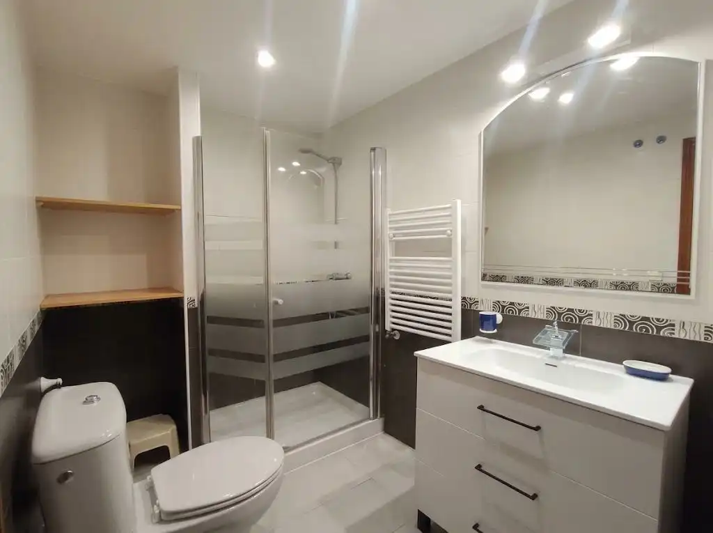 Bathroom of Flat for sale in Valdemoro  with Heating, Terrace and Storage room