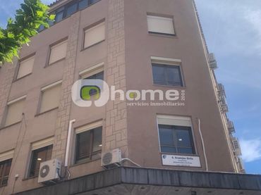 Bureau avec ascenseur à vendre à Calle San Atilano 7