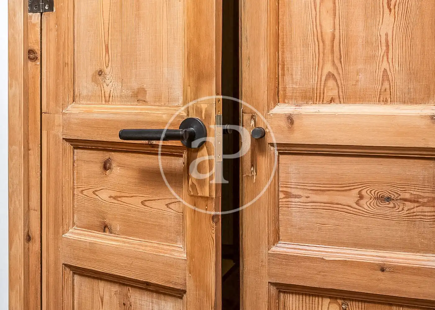 Exterior view of Flat for sale in Barcelona  with Air Conditioner, Heating and Terrace