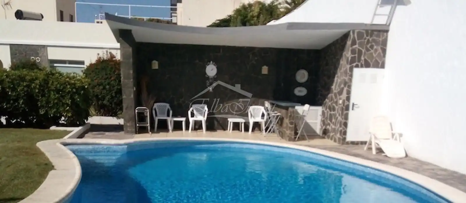 Swimming pool of Houses for sale in Santa Cruz de Tenerife  with Air Conditioner, Terrace and Storage room