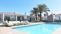 Piscina de Casa o xalet en venda en San Bartolomé de Tirajana amb Aire condicionat, Jardí privat i Terrassa