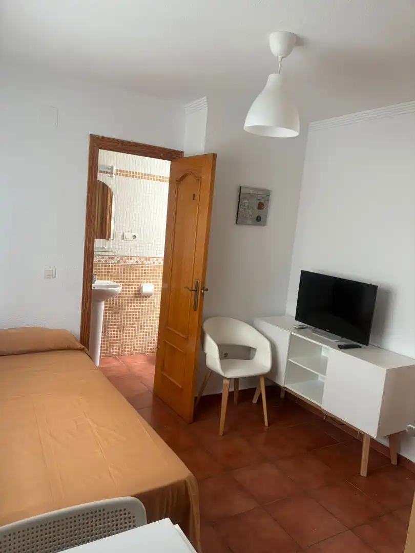 Habitación de Estudio de alquiler en Huelva con Aire acondicionado, Calefacción y Terraza