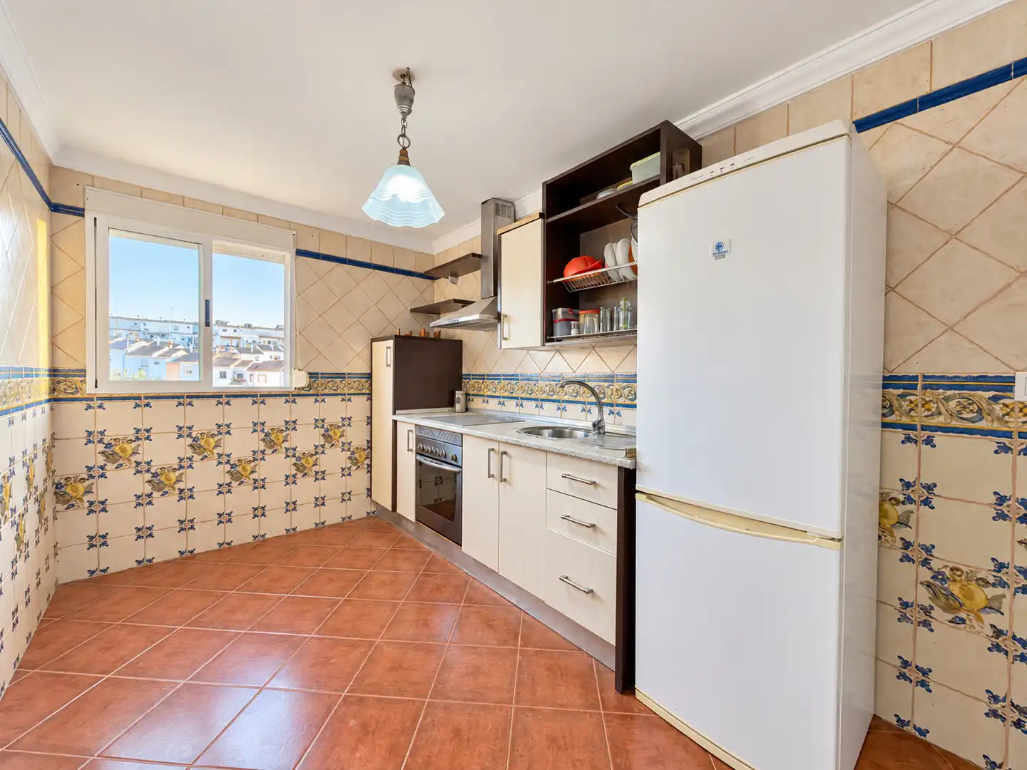 Cuina de Casa o xalet en venda en Villamartín amb Aire condicionat, Terrassa i Balcó