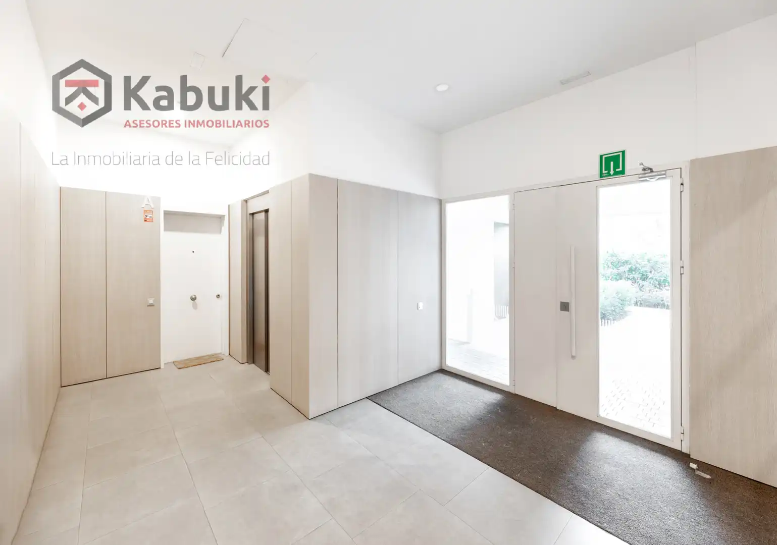 Flat for sale in Granada  with Private garden, Terrace and Storage room