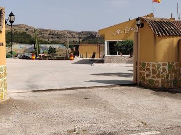 Xalet en venda a Agost