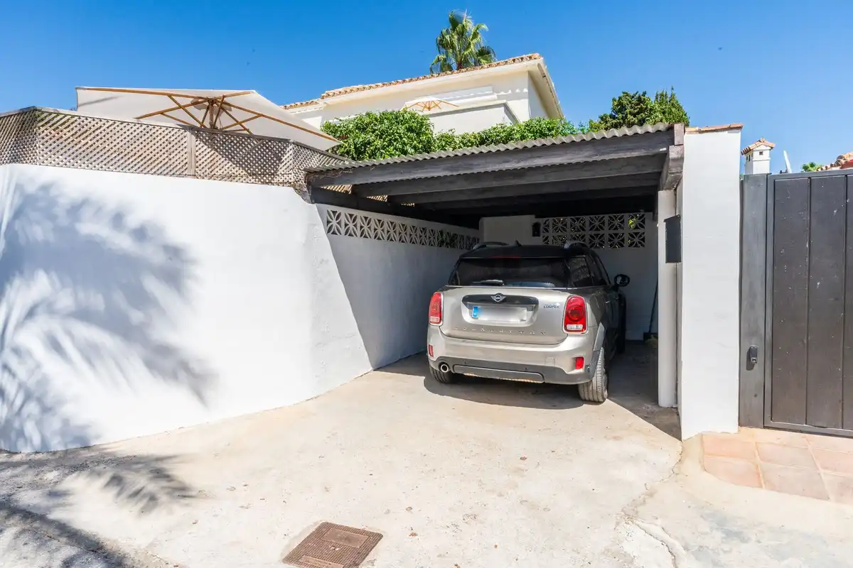 Parking of Detached homes for sale in Marbella  with Terrace and Storage room