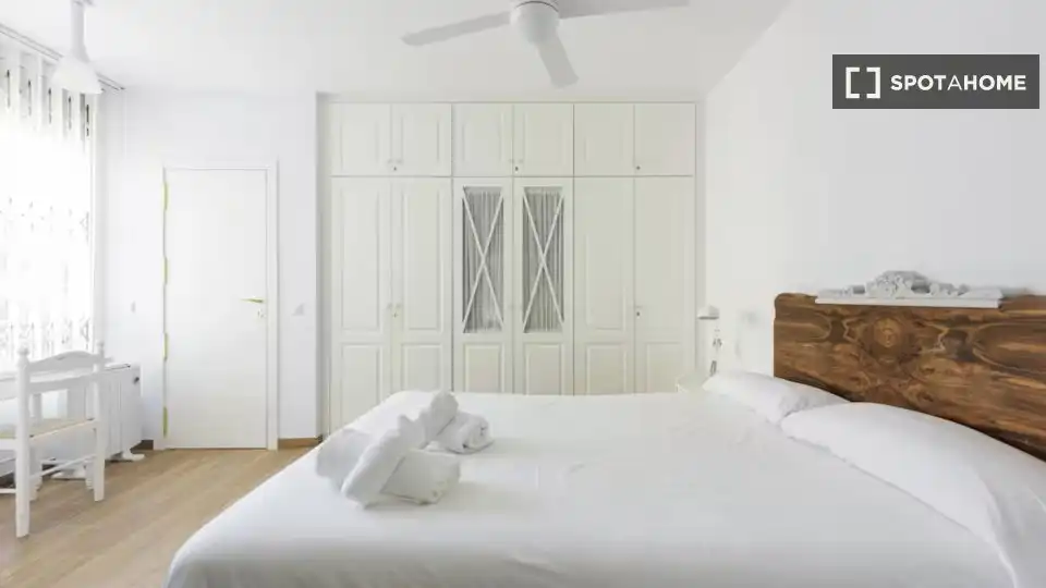 Bedroom of Apartments for share in Málaga  with Air Conditioner, Terrace and Furnished