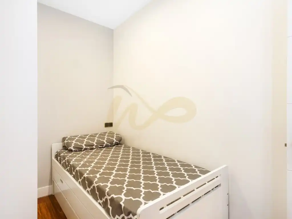 Schlafzimmer von Wohnung zur Miete in Madrid
