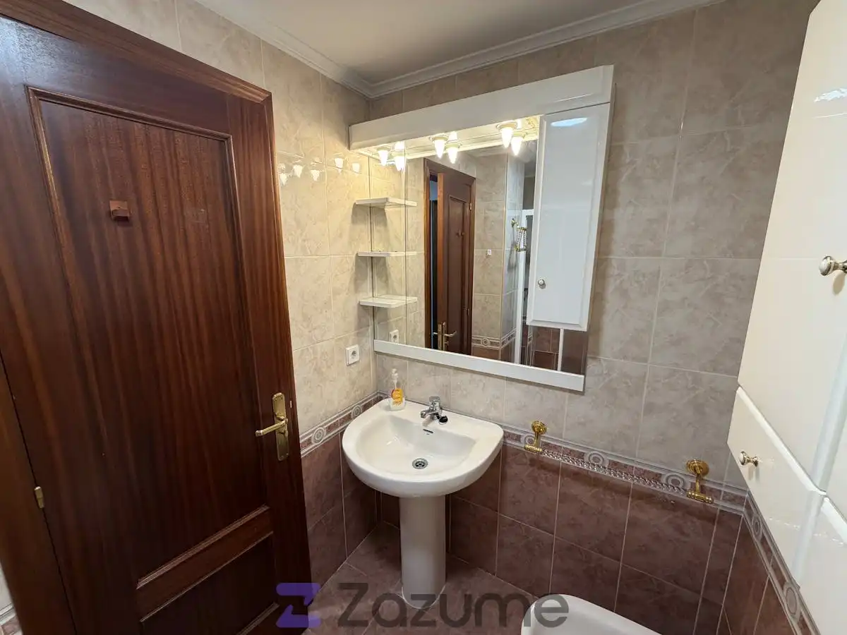 Flat for rent in C. Magallanes, Numancia - San Fernando
