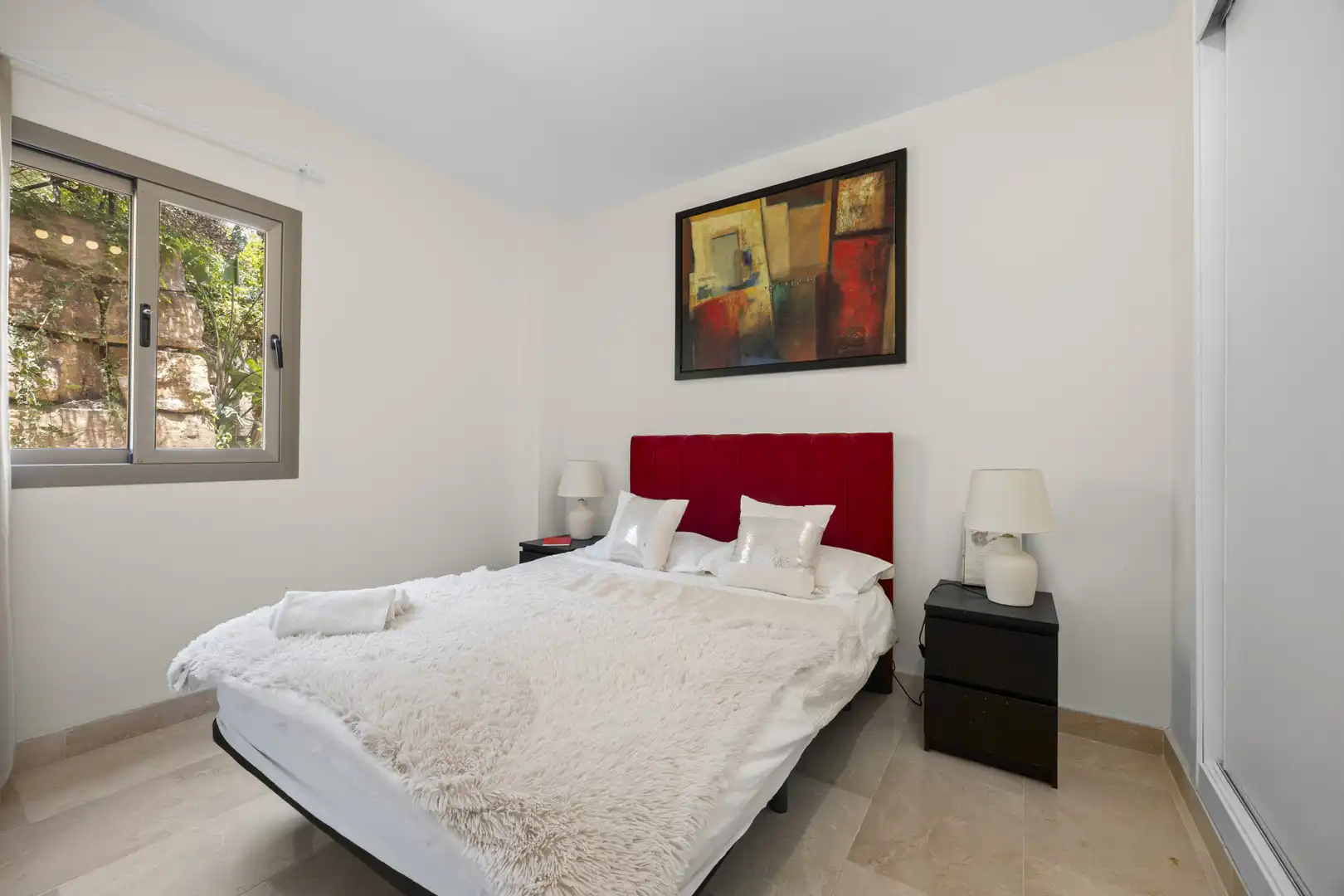 Apartament amb piscina en venda a Benahavís pueblo, imagen 19