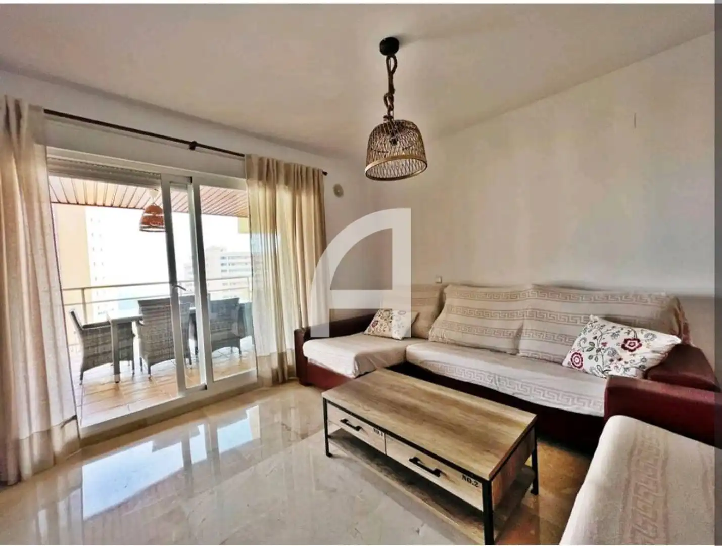 Sala d'estar de Pis en venda en Fuengirola amb Aire condicionat, Calefacció i Terrassa