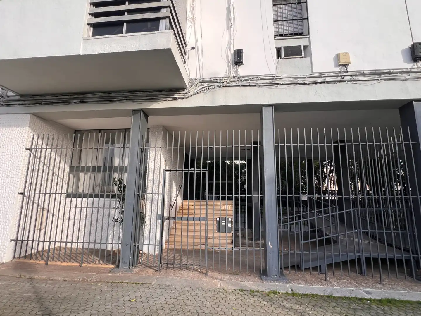 Vista exterior de Piso en venta en Sevilla con Terraza y Balcón