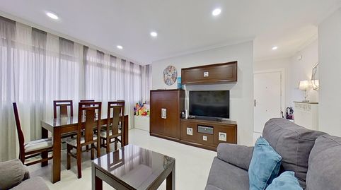 Foto 2 de Piso en venta en Calle Ayala, Parque Ayala - Jardín de la Abadía - Huelín, Málaga Capital