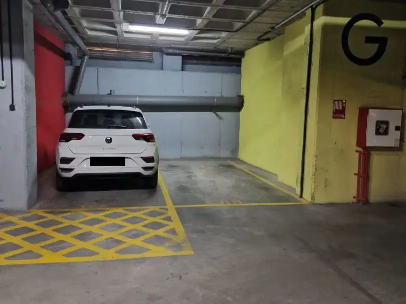 Parking de Garaje de alquiler en Madrid con Alarma