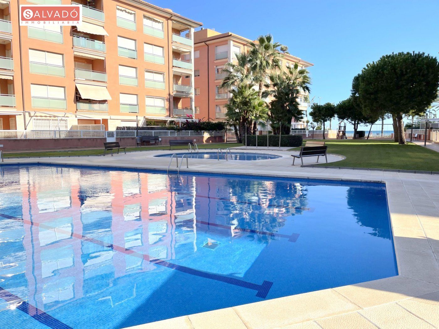 Piscina de Planta baja de alquiler en Calafell con Terraza y Piscina comunitaria