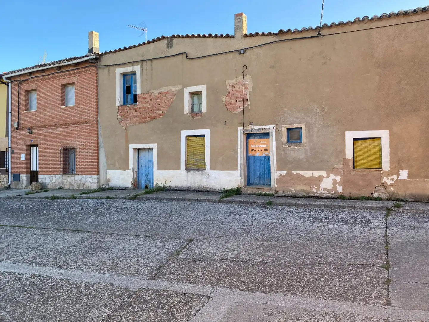 Vista exterior de Casa o xalet en venda en Villasandino amb Jardí privat i Traster