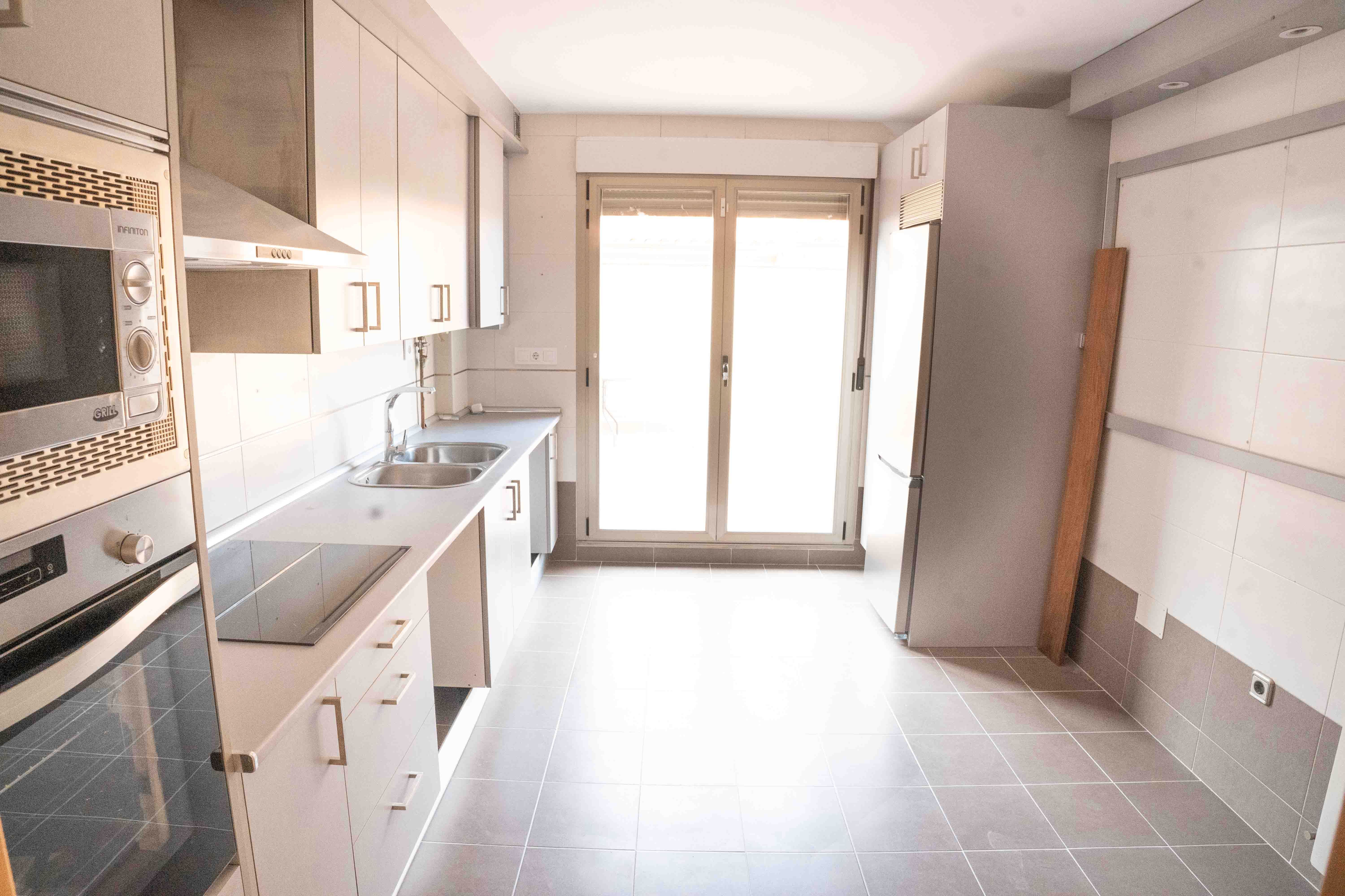 Kitchen of Single-family semi-detached for sale in Valcabado  with Terrace, Oven and Microwave