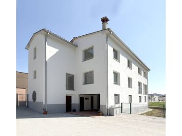 Casa con jardín en venta en Carretera Olot 55