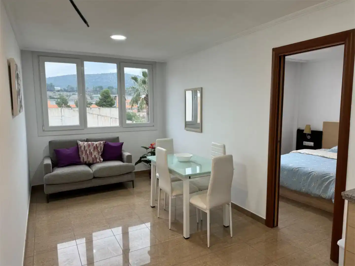 Wohnzimmer von Wohnung zur Miete in Cabanes mit Möbliert