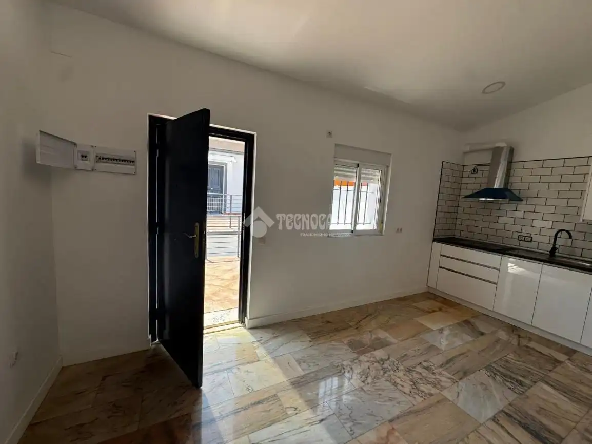 Schlafzimmer von Wohnung zur Miete in La Rinconada mit Terrasse und Balkon