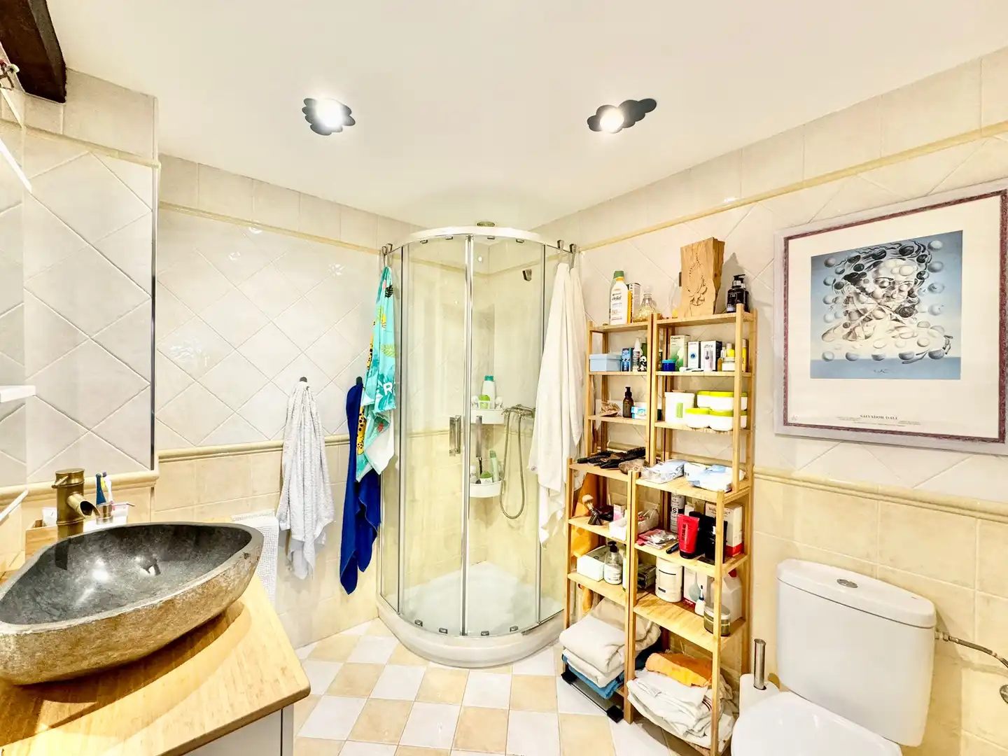 Badezimmer von Country house zum Verkauf in Condado de Treviño mit Möbliert