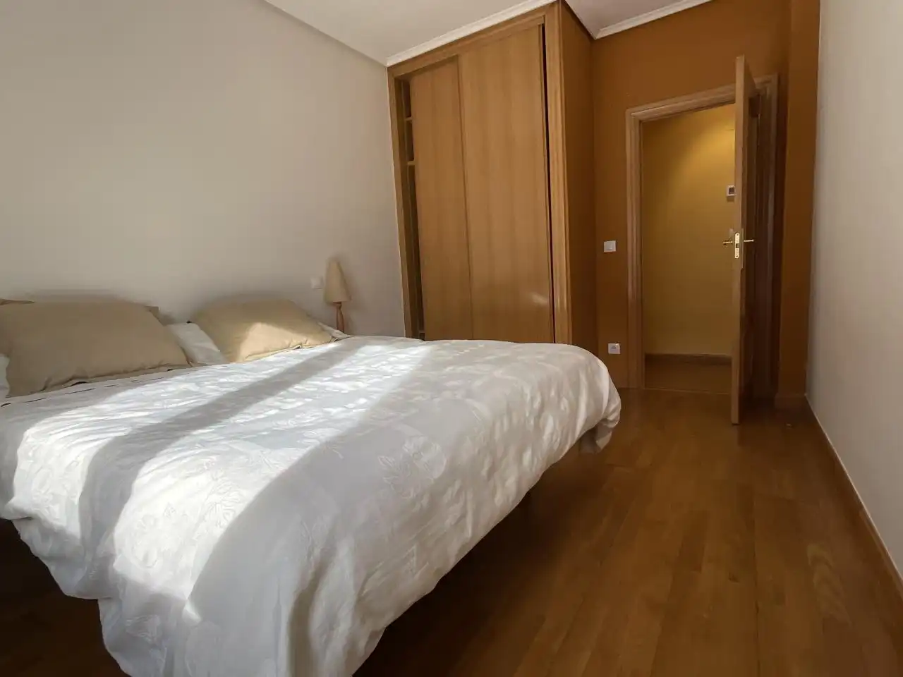 Dormitori de Dúplex en venda en Santo Domingo de la Calzada amb Calefacció, Parquet i Terrassa