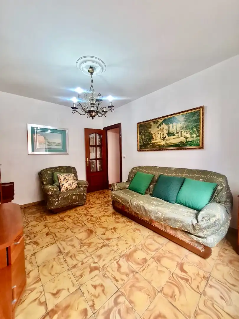 Sala de estar de Piso en venta en Gijón  con Amueblado