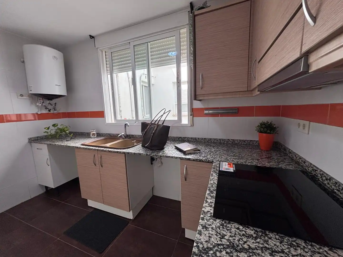 Kitchen of Attic for sale in Casinos  with Terrace, Storage room and Oven