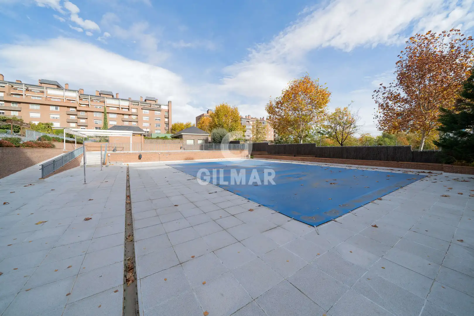 Piscina de Planta baja en venta en San Sebastián de los Reyes con Terraza, Trastero y Piscina