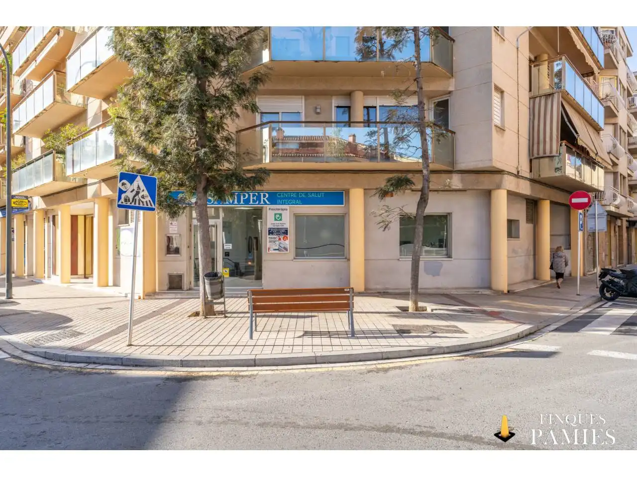 Business premises for sale in Calle Campoamor 8