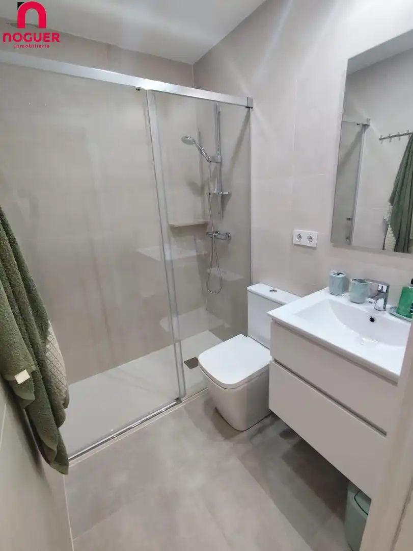 Baño de Piso de alquiler en Córdoba con Aire acondicionado, Calefacción y Amueblado