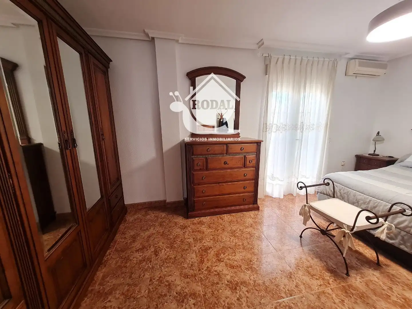 Schlafzimmer von Einfamilien-Reihenhaus zum Verkauf in Huércal de Almería mit Klimaanlage, Heizung und Terrasse