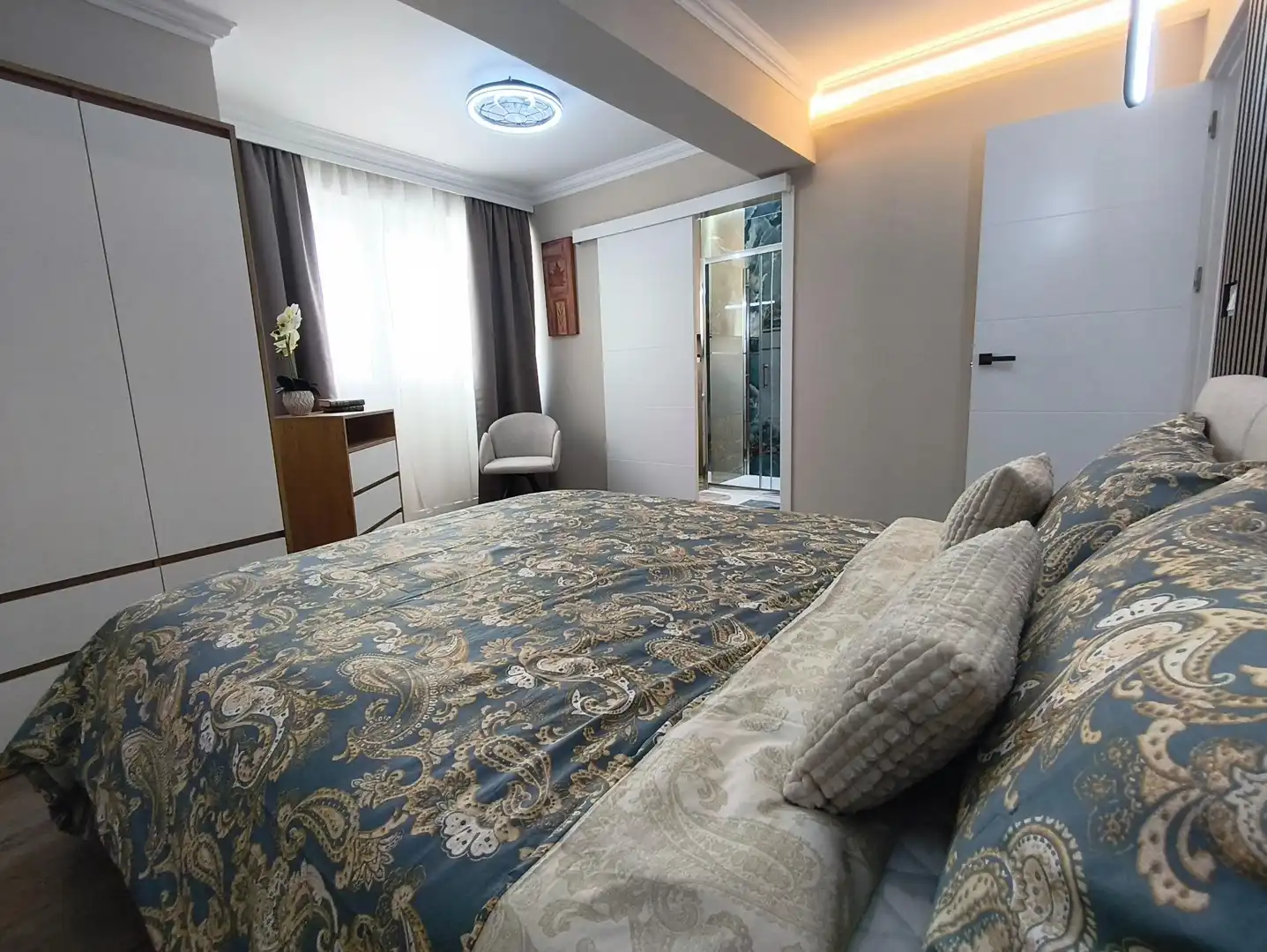 Dormitori de Apartament en venda en Santa Pola amb Aire condicionat, Calefacció i Moblat