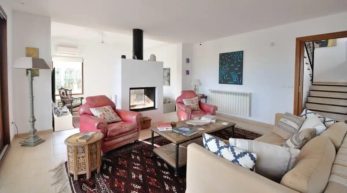 Sala d'estar de Casa o xalet en venda en Cervera del Maestre amb Aire condicionat, Calefacció i Jardí privat
