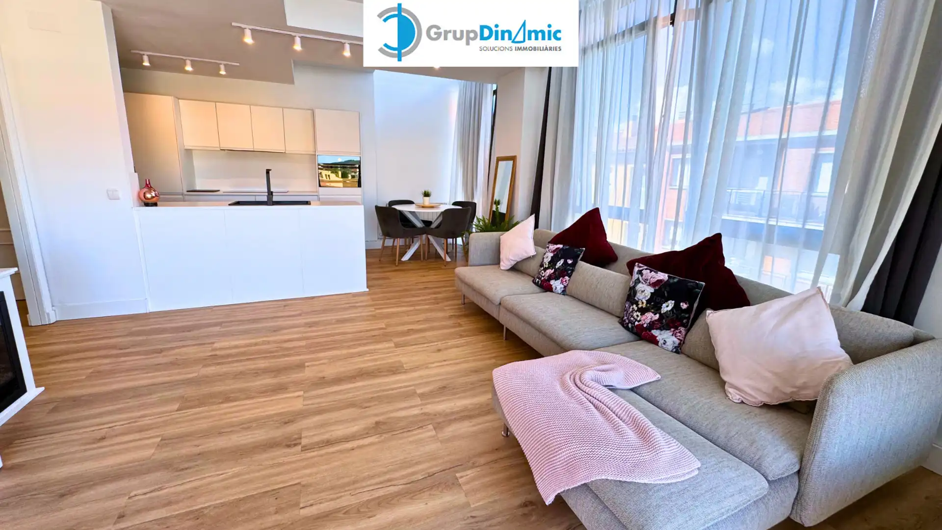 Dúplex con terraza en venta en Avinguda Catalunya, imagen 6
