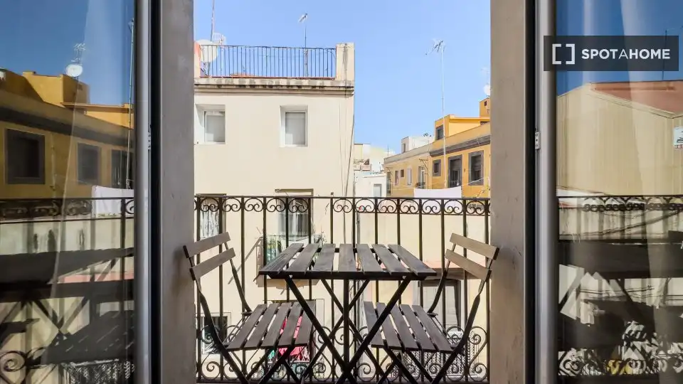 Flat for rent in El Raval