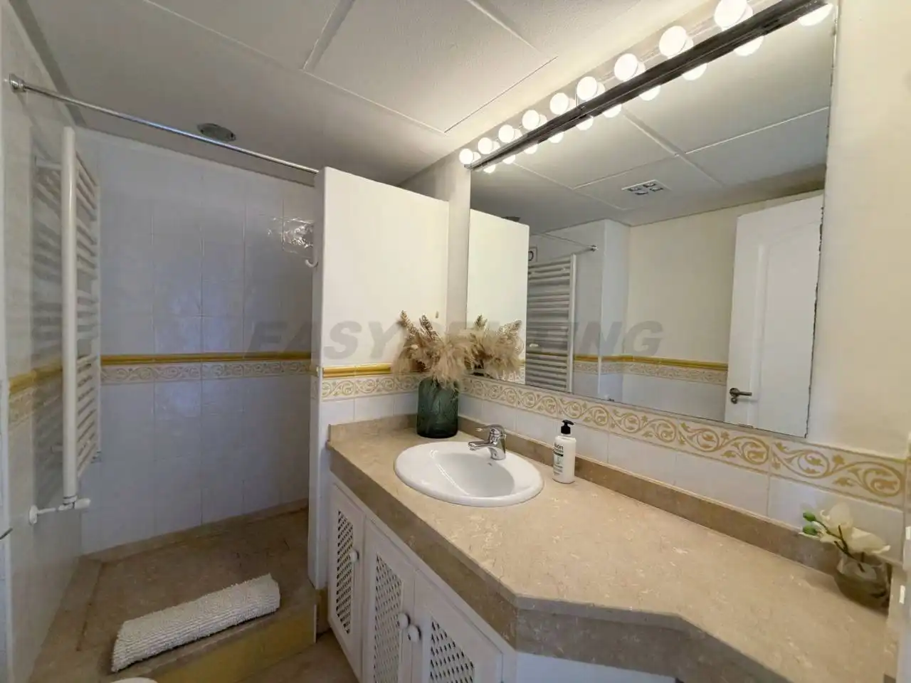 Bathroom of Detached homes for rent in La Alcaidesa  with Air Conditioner, Terrace and Furnished