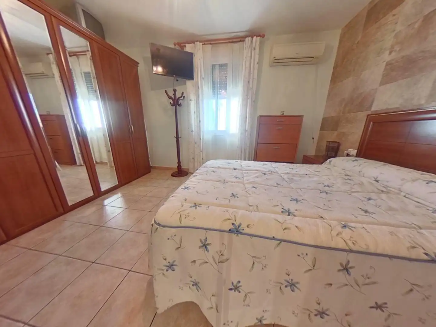 Habitación de Finca rústica en venta en Almodóvar del Río con Aire acondicionado, Jardín privado y Piscina