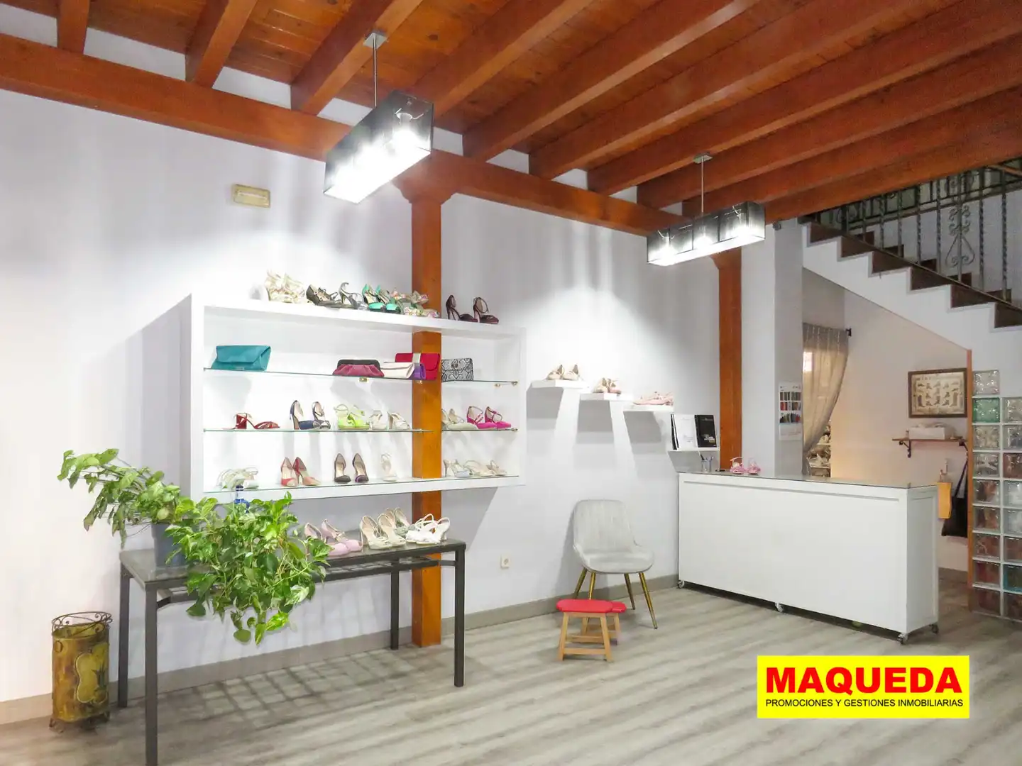 Local comercial de lloguer a Calle Gabriela Mistral 3, imagen 4