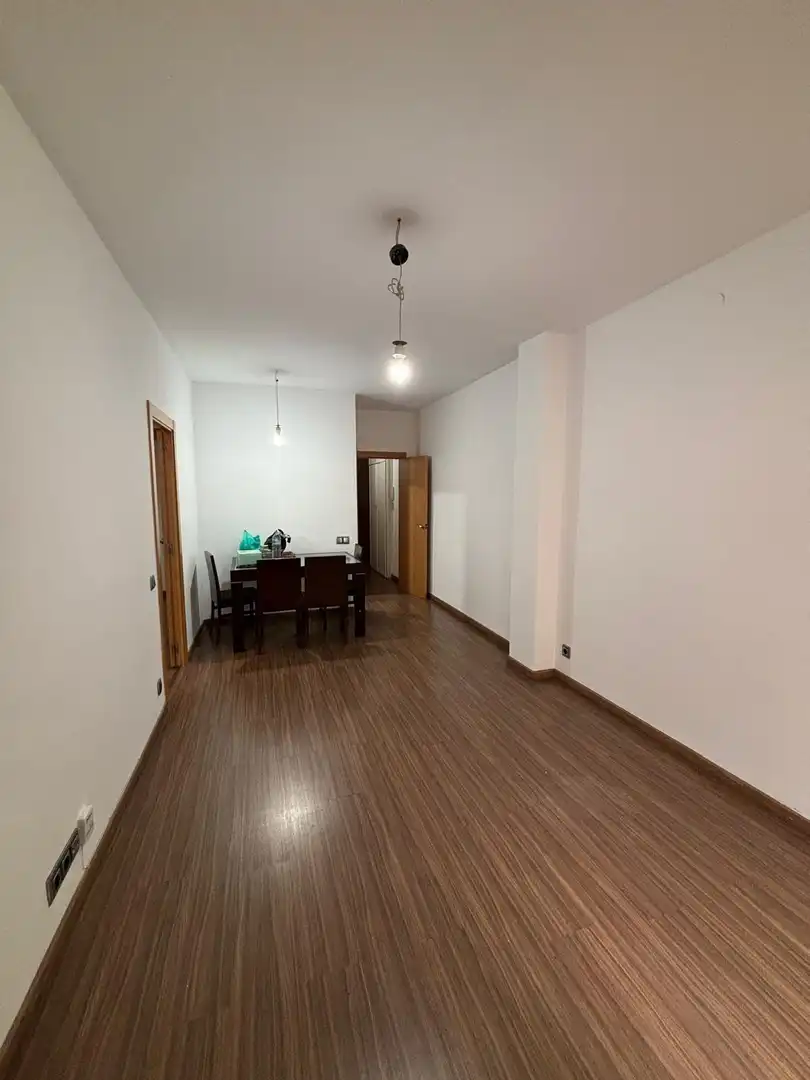 Comedor de Piso en venta en Barcelona con Parquet