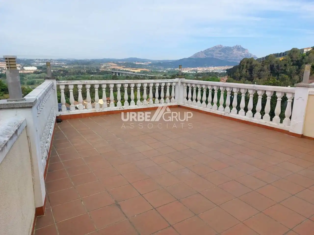 Chalet con jardín en venta en Abrera, imagen 3