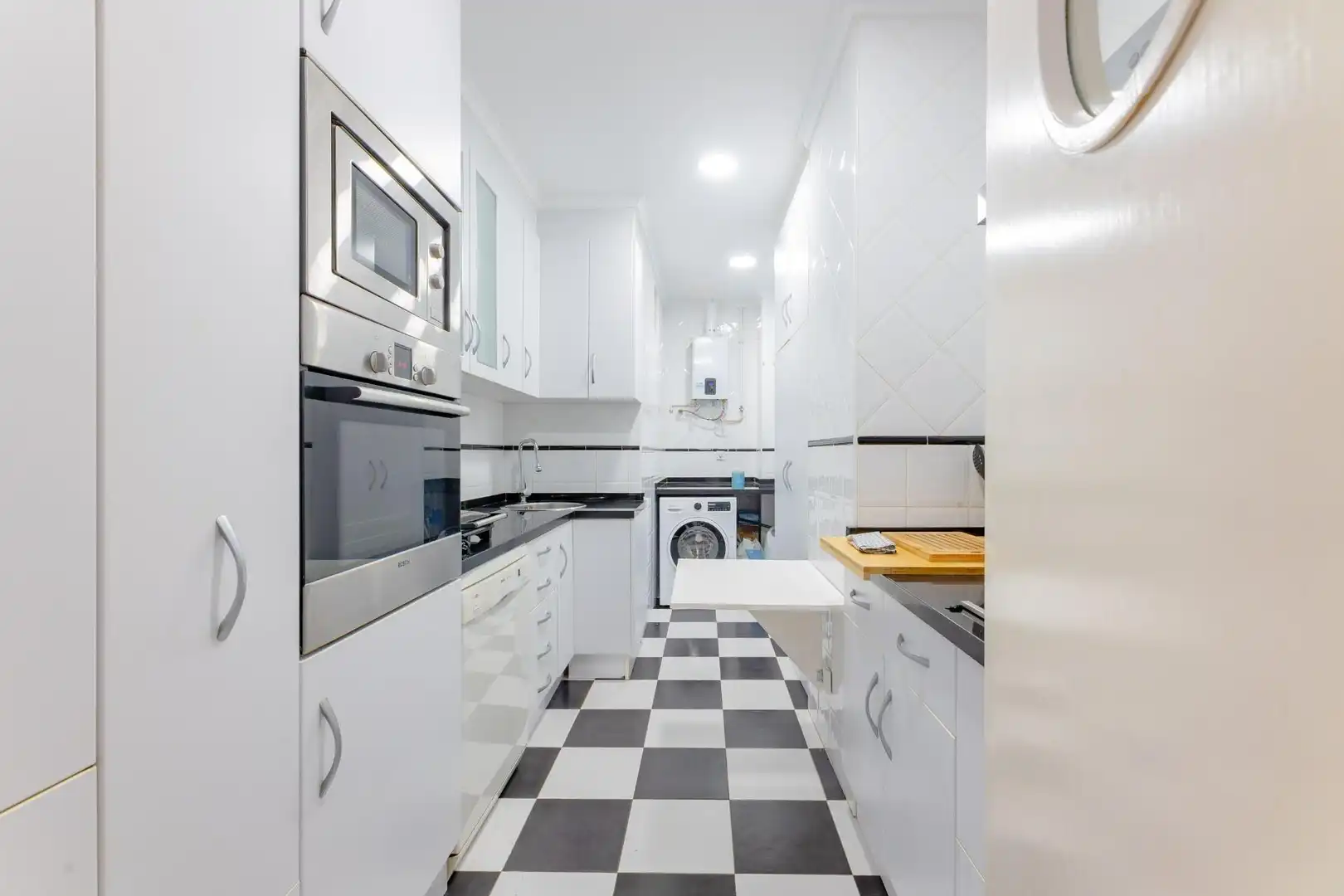 Cocina de Piso de alquiler en Valencia con Aire acondicionado, Calefacción y Amueblado