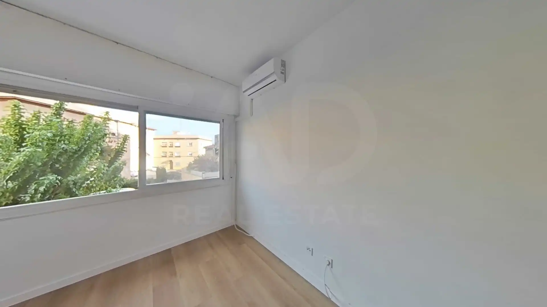 Flat with lift for sale in Sant Andreu, imagen 3