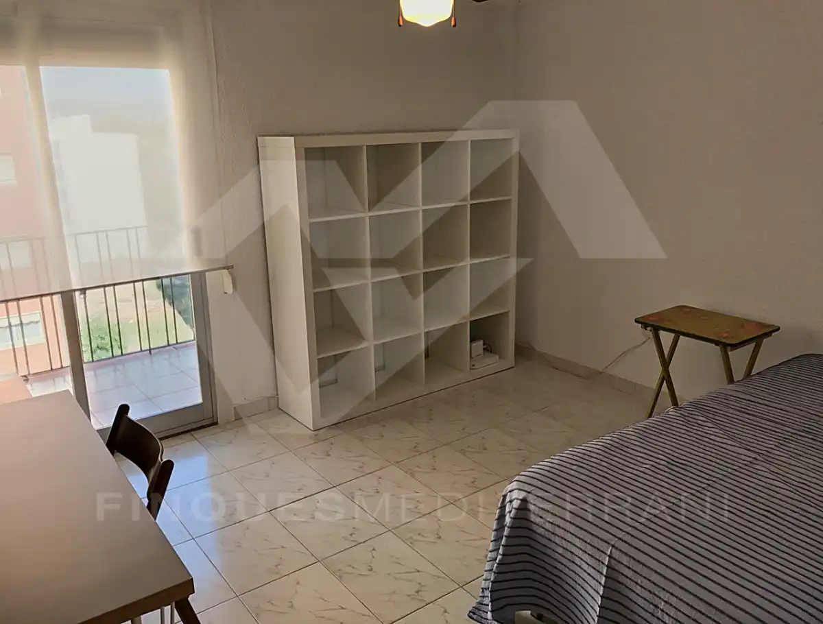 Dormitori de Pis en venda en Tarragona amb Aire condicionat, Calefacció i Terrassa