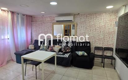 Living room of Flat for sale in  Barcelona Capital  with Air Conditioner
