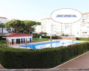 Piscina de Àtic de lloguer en El Portil amb Terrassa, Moblat i Rentadora